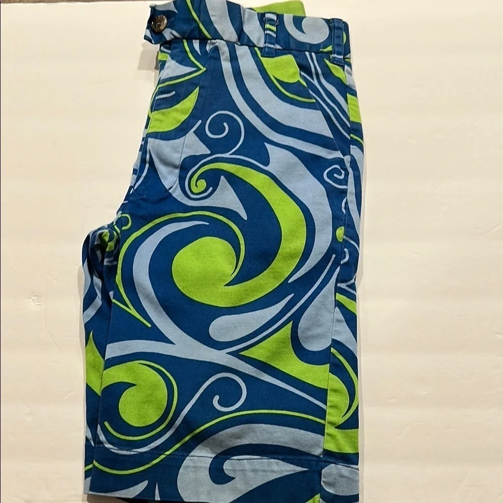 Loud Mouth Vibrant Blue and Green Swirl Pattern Bermuda Shorts Size 26